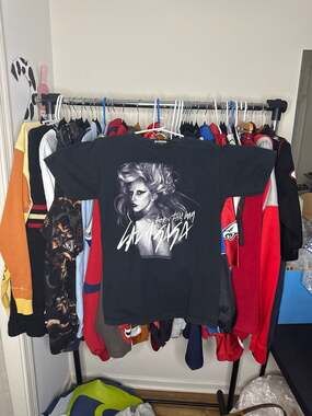 2011 Lady Gaga Monster Ball Tour Born This Way Concert T-Shirt Size Small